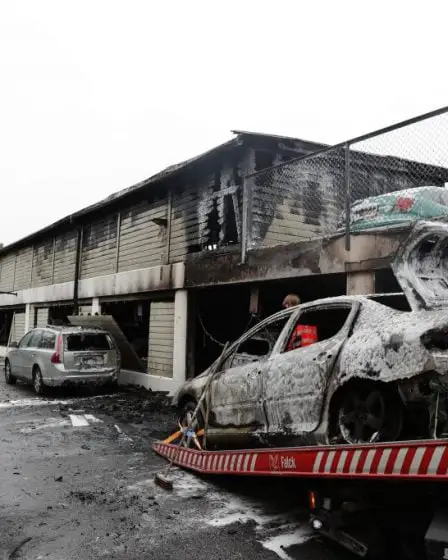 Dommages importants à plusieurs voitures suite à des incendies à Bjørndal à Oslo 17 Dommages importants à plusieurs voitures suite à des incendies à Bjørndal à Oslo - 16