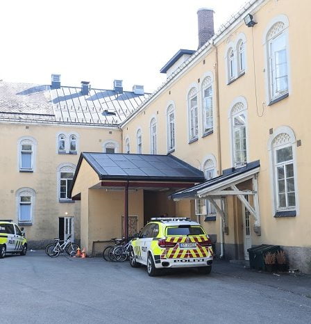 Un Irakien poignardé au cou au centre d'asile de Dikemark 5 Un Irakien poignardé au cou au centre d'asile de Dikemark - 4