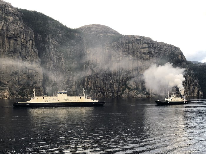 Incendie dans un ferry de vacances touristiques sous Preikestolen 4 Incendie dans un ferry de vacances touristiques sous Preikestolen - 3
