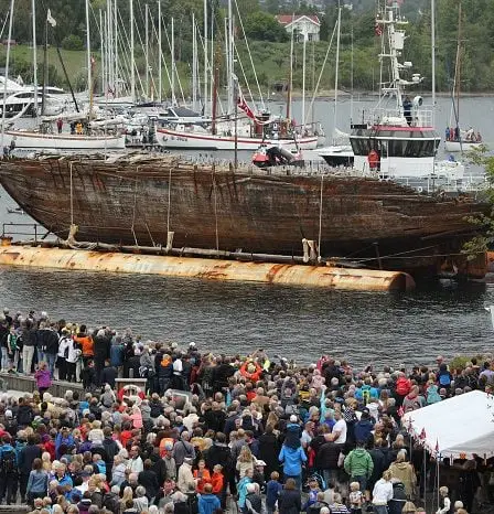 Le navire d'exploration polaire Maud organise une soirée folklorique à Asker - 14