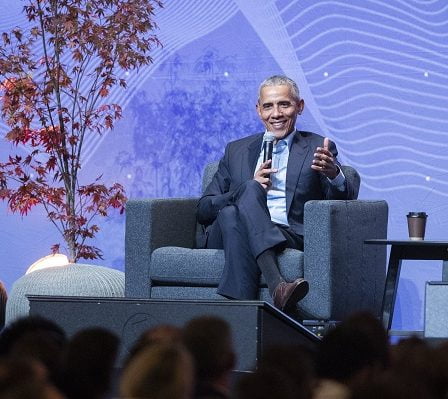 Barack Obama met en garde contre le fait de tenir la démocratie pour acquise - 25