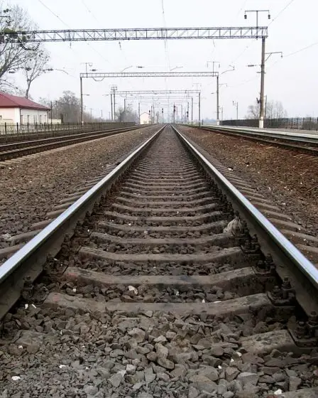 De nouveaux travaux d'été sur le réseau ferroviaire pourraient entraîner des retards 13 De nouveaux travaux d'été sur le réseau ferroviaire pourraient entraîner des retards - 12