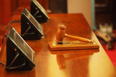 Homme accusé de leurre de 49 enfants - 16