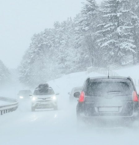 Le vent et la neige abondante ont créé des conditions de conduite difficiles 17 Le vent et la neige abondante ont créé des conditions de conduite difficiles - 16