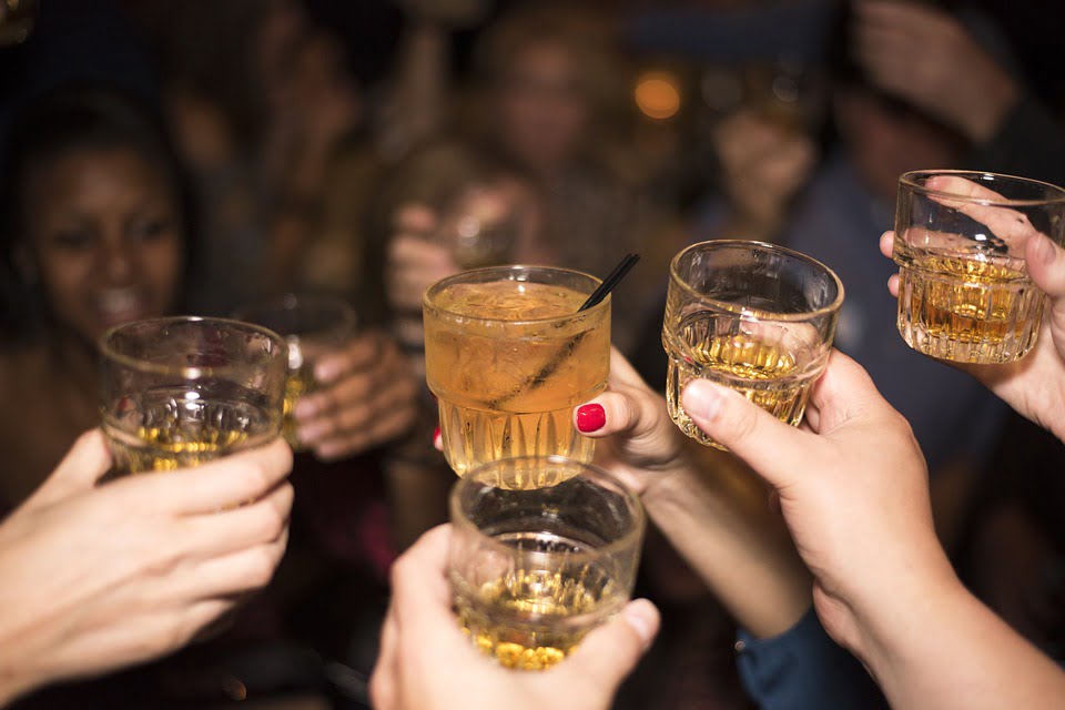 188 jeunes politiciens derrière des appels concernant l'alcool et la « culture du parti » 4 188 jeunes politiciens derrière des appels concernant l'alcool et la « culture du parti » - 3