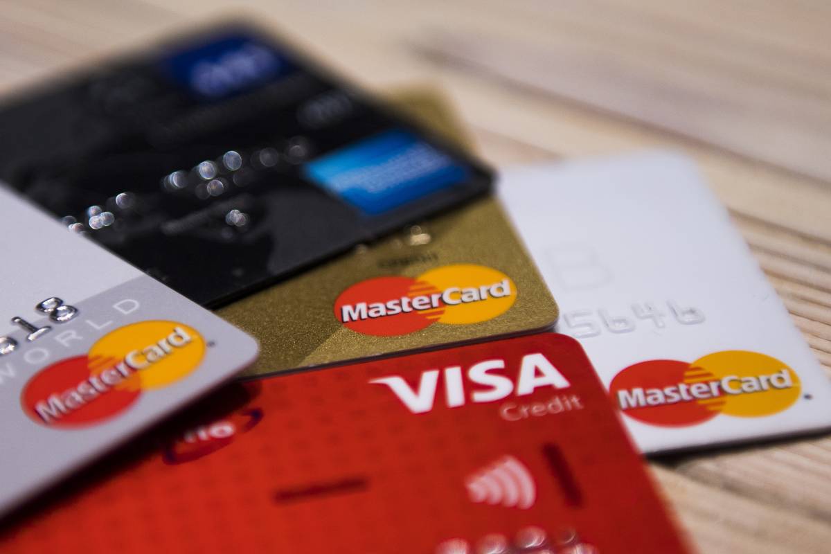 De quels types de cartes de débit ou de crédit et de comptes bancaires disposez-vous à votre arrivée en Norvège ? 4 De quels types de cartes de débit ou de crédit et de comptes bancaires disposez-vous à votre arrivée en Norvège ? - 3