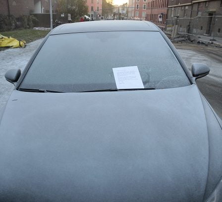 Deux personnes arrêtées - ont pulvérisé 22 véhicules avec un extincteur 14 Deux personnes arrêtées - ont pulvérisé 22 véhicules avec un extincteur - 13