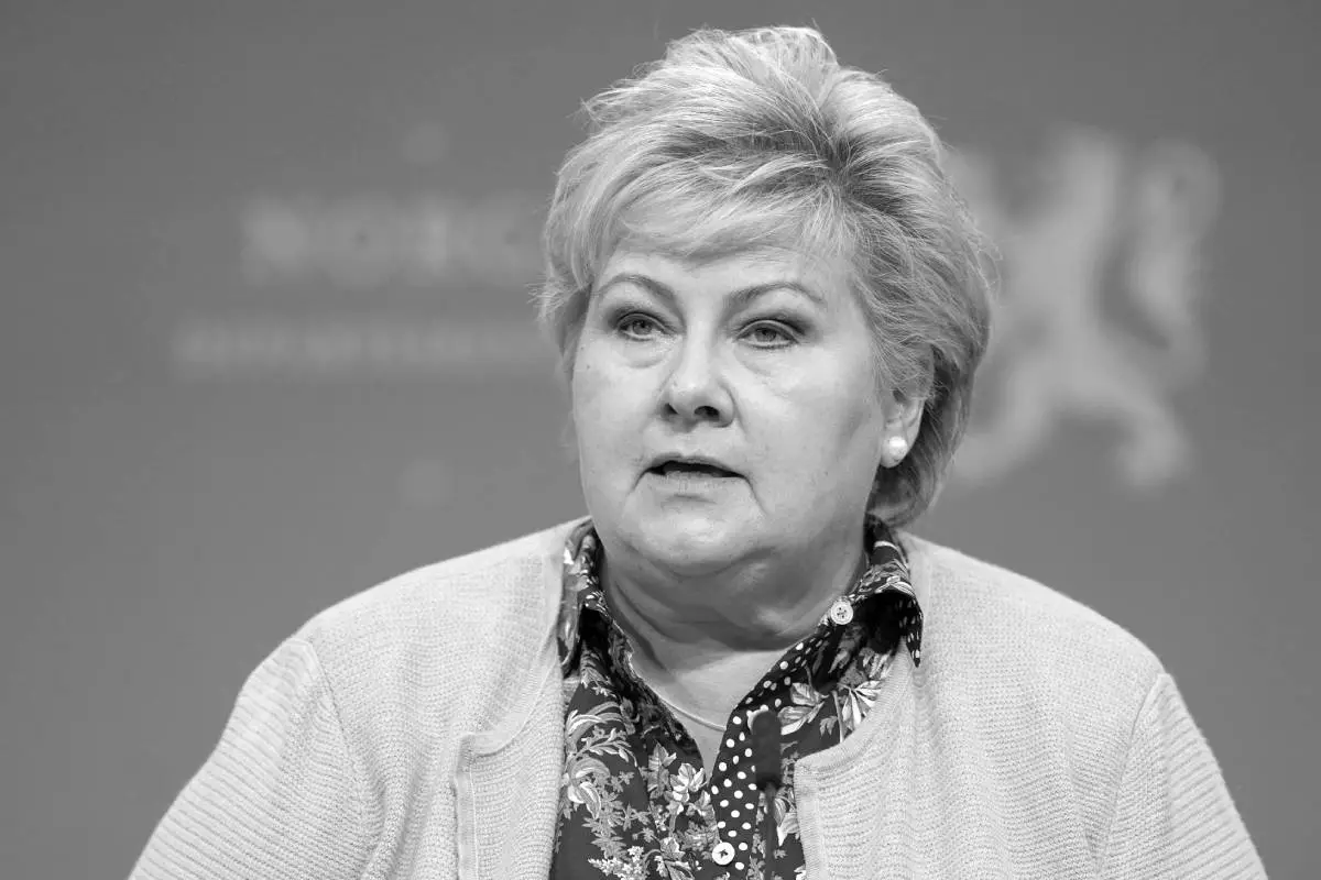 Erna Solberg commente l'attaque de Kongsberg : "Horrible... Nos pensées vont aux personnes touchées" 4 Erna Solberg commente l'attaque de Kongsberg : "Horrible... Nos pensées vont aux personnes touchées" - 3