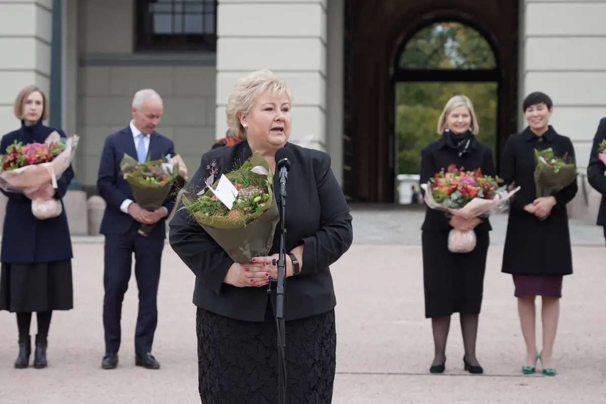 PHOTO : Erna Solberg fait ses adieux : « Merci pour la confiance de ces huit dernières années » 4 PHOTO : Erna Solberg fait ses adieux : « Merci pour la confiance de ces huit dernières années » - 3