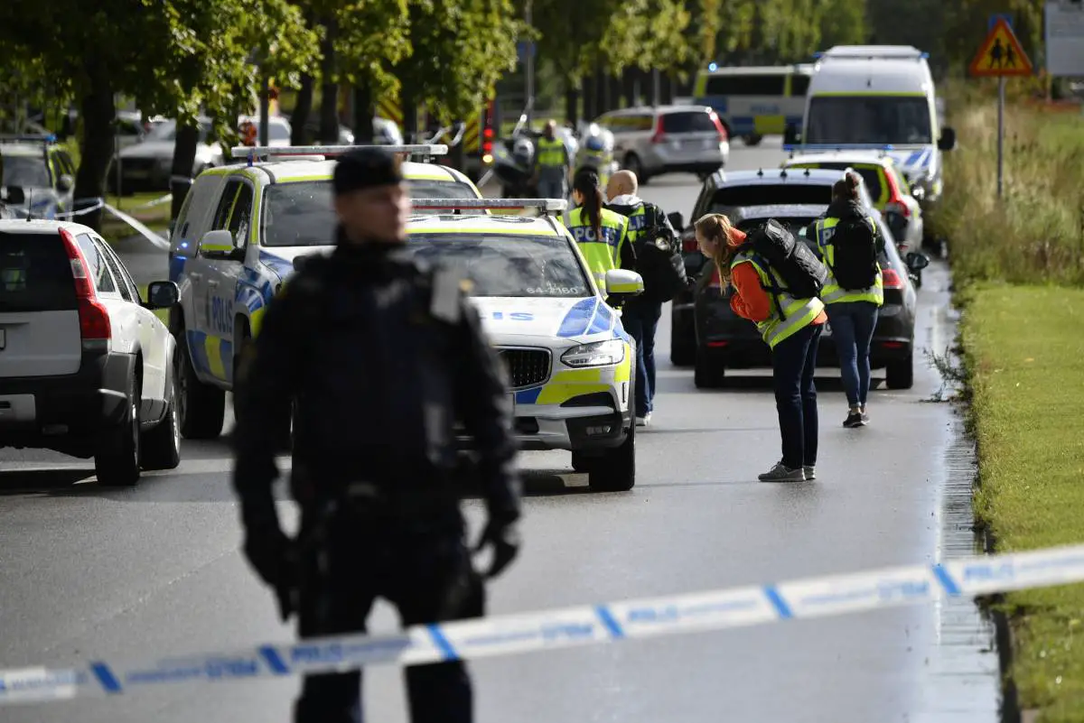 Inspiré par d'autres massacres scolaires : un Suédois de 15 ans accusé de tentative de meurtre 4 Inspiré par d'autres massacres scolaires : un Suédois de 15 ans accusé de tentative de meurtre - 3