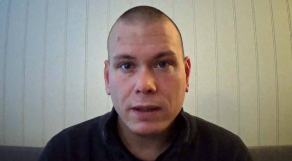 Un ami a mis en garde la police contre l'agresseur de Kongsberg en 2017 : "C'est une bombe à retardement - faites un suivi avant que des vies ne soient perdues" 4 Un ami a mis en garde la police contre l'agresseur de Kongsberg en 2017 : "C'est une bombe à retardement - faites un suivi avant que des vies ne soient perdues" - 3