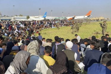 Général afghan: des personnes liées aux talibans ont été transportées par avion en Norvège lors de l'évacuation - 16