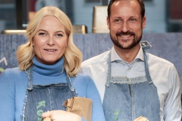 Le couple du prince héritier fêtera le réveillon de Noël chez Egon's - 20