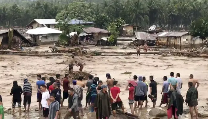 Le nombre de morts augmente après les conditions météorologiques extrêmes aux Philippines - 3