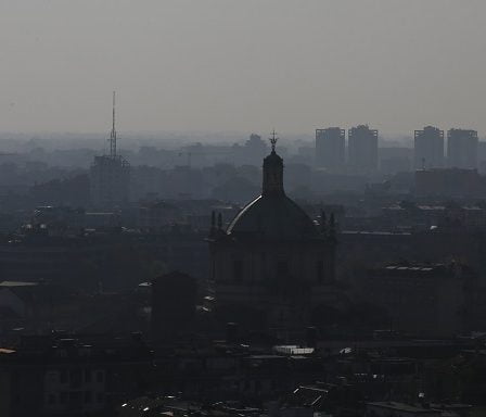 Les niveaux de CO2 dans l'atmosphère augmentent à une vitesse record 18 Les niveaux de CO2 dans l'atmosphère augmentent à une vitesse record - 17