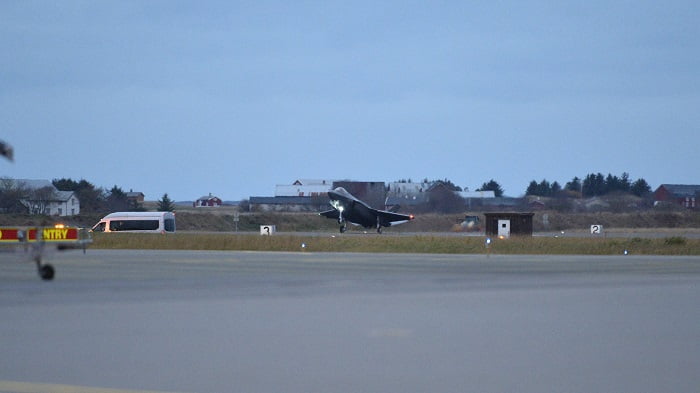 Les premiers F-35 ont atterri à Ørland 4 Les premiers F-35 ont atterri à Ørland - 3