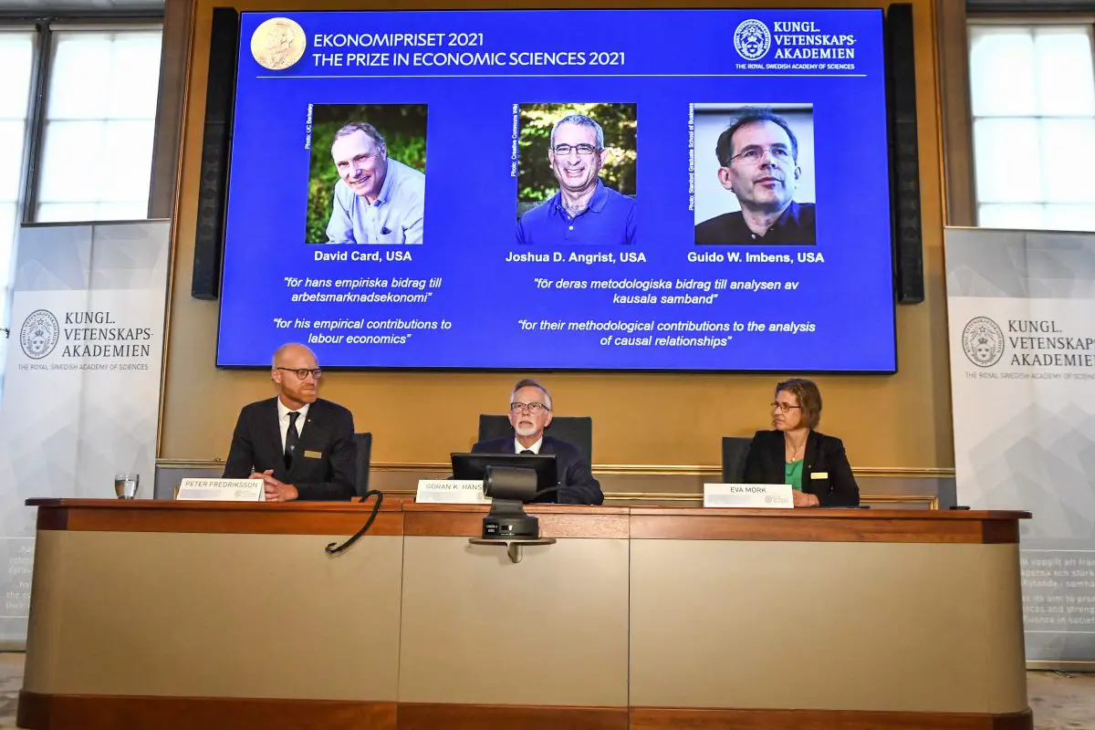 Le prix Nobel d'économie décerné à trois chercheurs américains - 3
