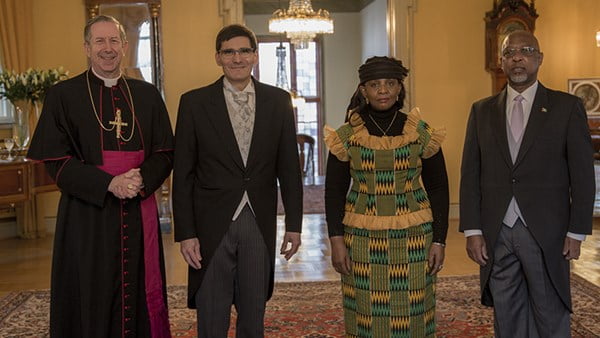 Nouveaux ambassadeurs du Nicaragua, du Saint-Siège, d'Afrique du Sud et de Guyane 4 Nouveaux ambassadeurs du Nicaragua, du Saint-Siège, d'Afrique du Sud et de Guyane - 3