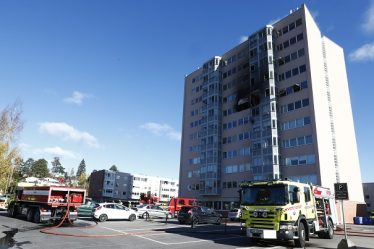 Onze personnes hospitalisées après un incendie dans un appartement à Rælingen - 20