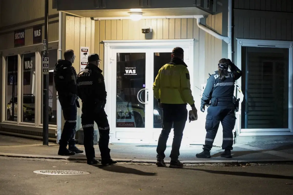 Police: l'homme accusé de l'attaque de Kongsberg est un converti à l'islam - il y a eu des problèmes de radicalisation 4 Police: l'homme accusé de l'attaque de Kongsberg est un converti à l'islam - il y a eu des problèmes de radicalisation - 3