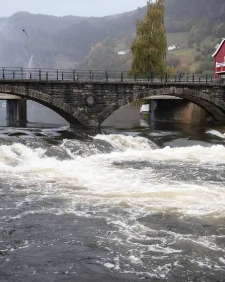 Police : bateau retrouvé sous la cascade de Tokagjelet - la recherche de trois personnes disparues se poursuit - 7