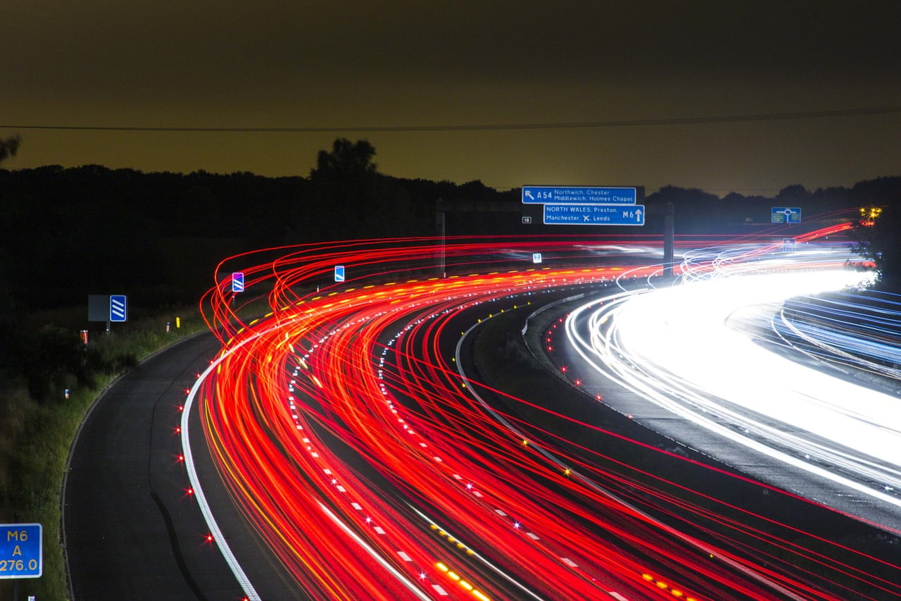 Les routes seront plus sûres avec des feux de route blancs 4 Les routes seront plus sûres avec des feux de route blancs - 3