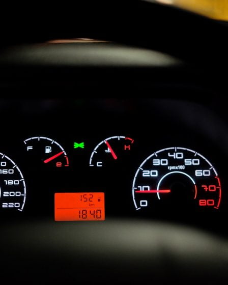 Un homme a téléchargé des films à 250 km/h 11 Un homme a téléchargé des films à 250 km/h - 10