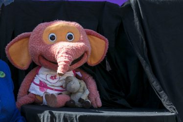 Le personnage de la télévision norvégienne pour enfants Fanorangen fait une apparition dans le nouveau film de James Bond - 24