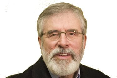 Gerry Adams démissionne de son poste de leader du Sinn Féin - 20