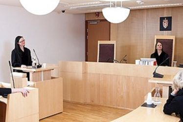 Un jeune de 25 ans nie toute culpabilité dans le meurtre de son père - 24