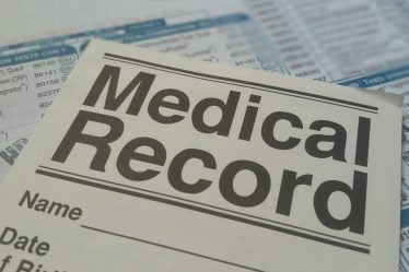 Un pédiatre condamné à une amende pour avoir lu des journaux de patients - 18
