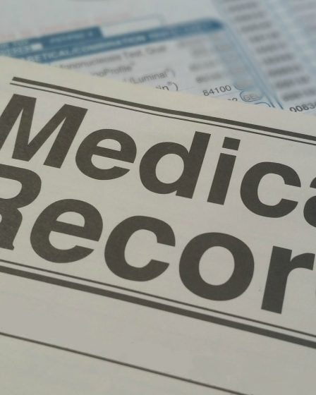 Un pédiatre condamné à une amende pour avoir lu des journaux de patients 5 Un pédiatre condamné à une amende pour avoir lu des journaux de patients - 4