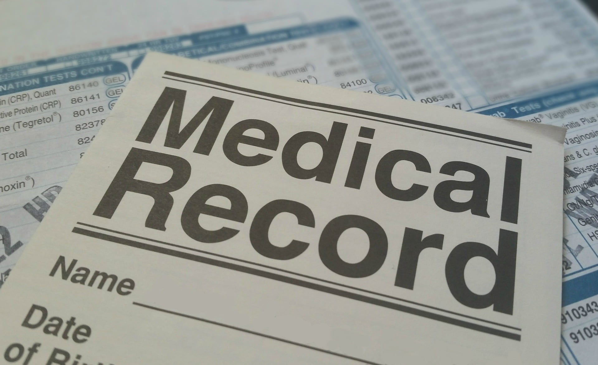 Un pédiatre condamné à une amende pour avoir lu des journaux de patients - 3