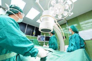 Un chirurgien admet avoir « signé » le foie d'un patient - 10
