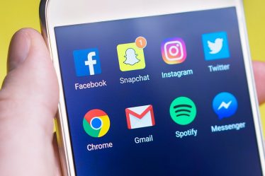 La police va créer un service de chat pour les jeunes - 16