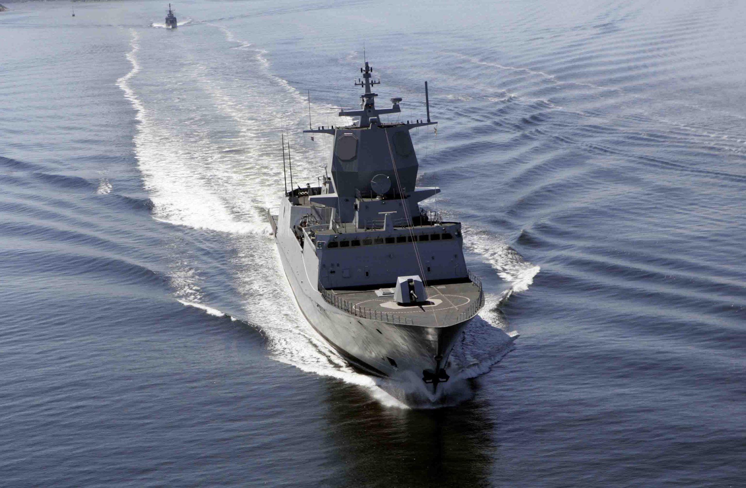 Le gouvernement augmente la subvention à la Marine 4 Le gouvernement augmente la subvention à la Marine - 3