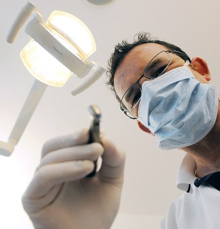 Seul un homme sur cent travaillant dans les soins dentaires est un homme 2 Seul un homme sur cent travaillant dans les soins dentaires est un homme - 1