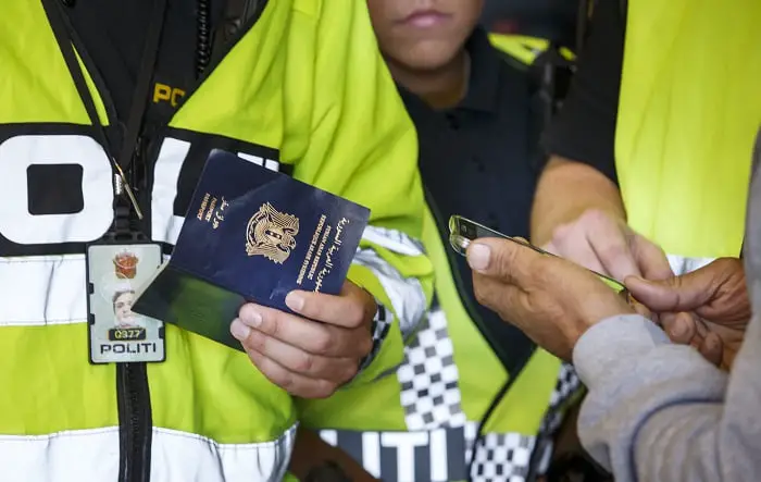 Au moins 199 demandeurs d'asile ont perdu leur résidence pour avoir menti 4 Au moins 199 demandeurs d'asile ont perdu leur résidence pour avoir menti - 3