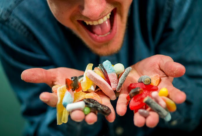 Une chaîne d'épicerie réduit le prix des bonbons 4 Une chaîne d'épicerie réduit le prix des bonbons - 3