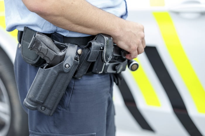 Un sondage montre que huit policiers norvégiens sur dix veulent porter des armes 4 Un sondage montre que huit policiers norvégiens sur dix veulent porter des armes - 3