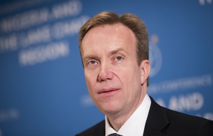 Brende dit que Trump doit sortir de la clôture 4 Brende dit que Trump doit sortir de la clôture - 3
