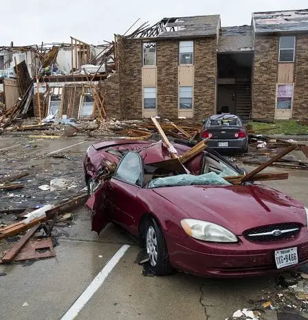 Selon la police, jusqu'à 40 personnes sont portées disparues lors de l'ouragan Harvey 20 Selon la police, jusqu'à 40 personnes sont portées disparues lors de l'ouragan Harvey - 19