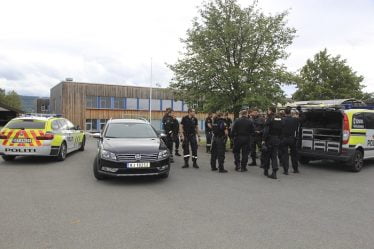 Un adolescent de 16 ans poignardé par un ex à l'école de Lierre - 18