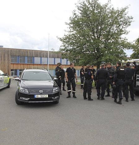 Un adolescent de 16 ans poignardé par un ex à l'école de Lierre 23 Un adolescent de 16 ans poignardé par un ex à l'école de Lierre - 22