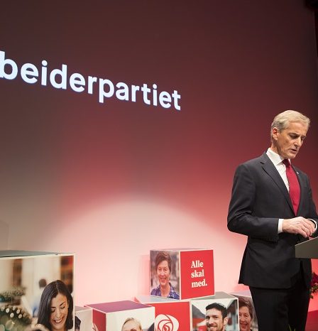 Støre reconnaît la défaite, disant que c'est "une grosse déception" 8 Støre reconnaît la défaite, disant que c'est "une grosse déception" - 7