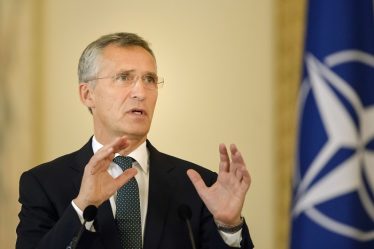 Le secrétaire général de l'OTAN défend le plan F-35 - 8