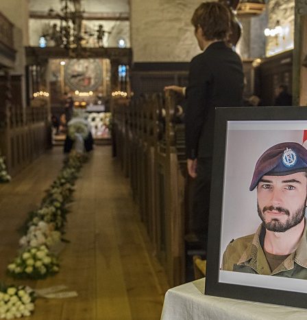Des centaines de personnes assistent aux funérailles du sergent Hågen Skattum 8 Des centaines de personnes assistent aux funérailles du sergent Hågen Skattum - 7