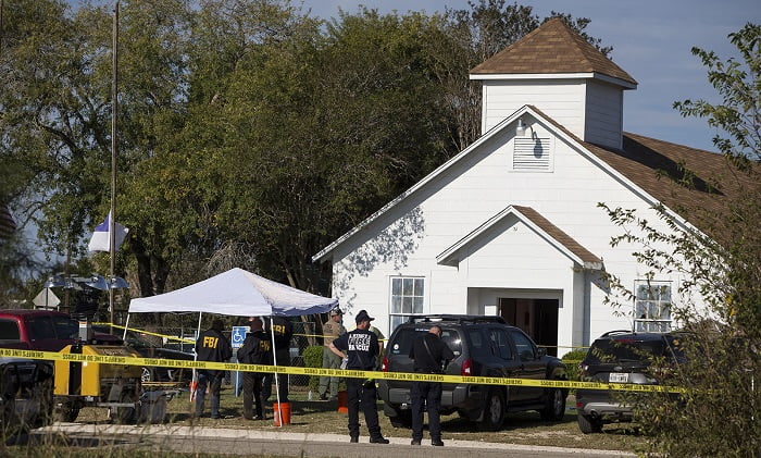 Le massacre d'une église est la fusillade de masse la plus meurtrière de l'histoire du Texas 4 Le massacre d'une église est la fusillade de masse la plus meurtrière de l'histoire du Texas - 3