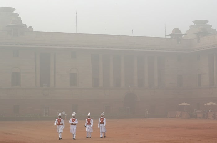 Les écoles de New Delhi doivent rester fermées en raison du smog 4 Les écoles de New Delhi doivent rester fermées en raison du smog - 3