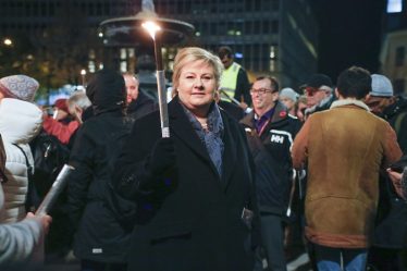 "Erna Solberg a participé à la commémoration aux flambeaux pour marquer la nuit des longs couteaux" - 20